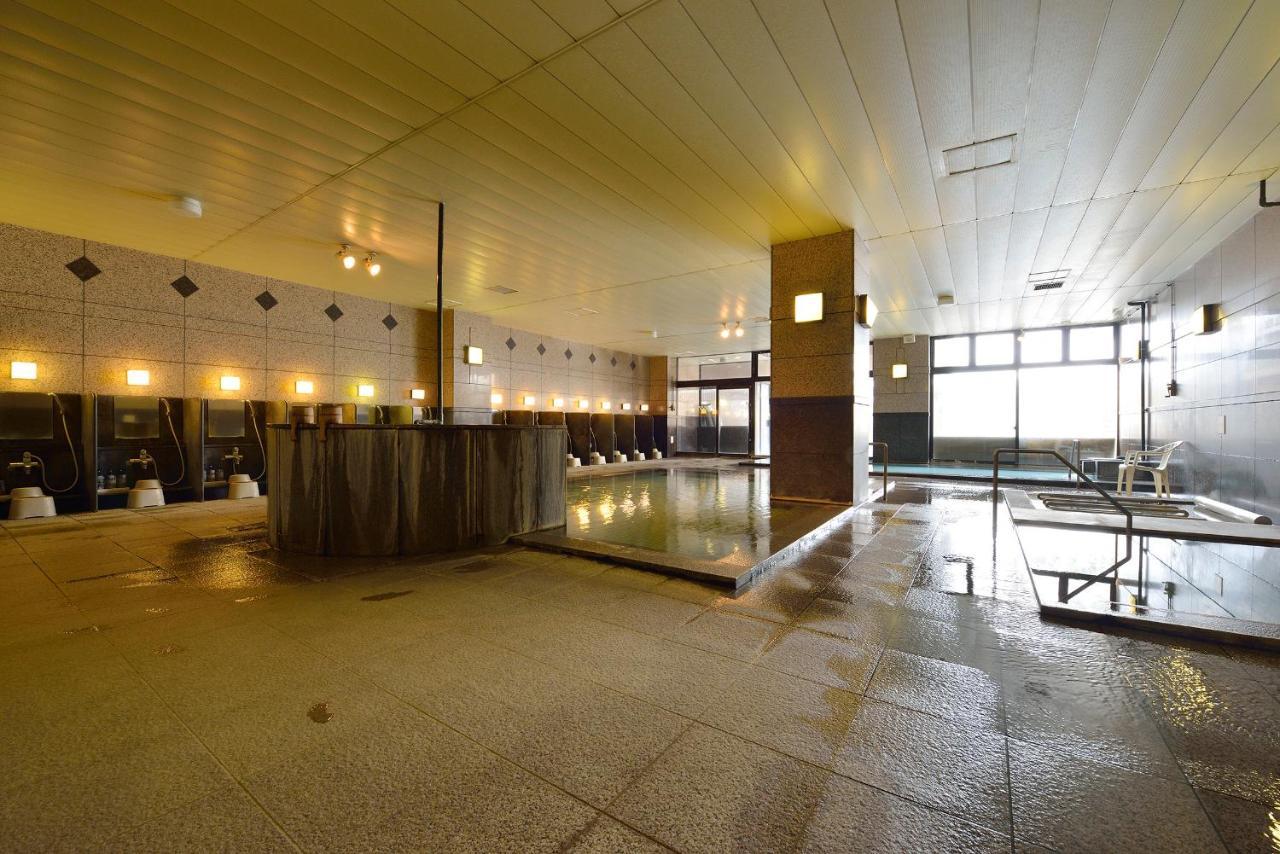 Higashikawa Asahidake Onsen Hotel Bear Monte Екстериор снимка