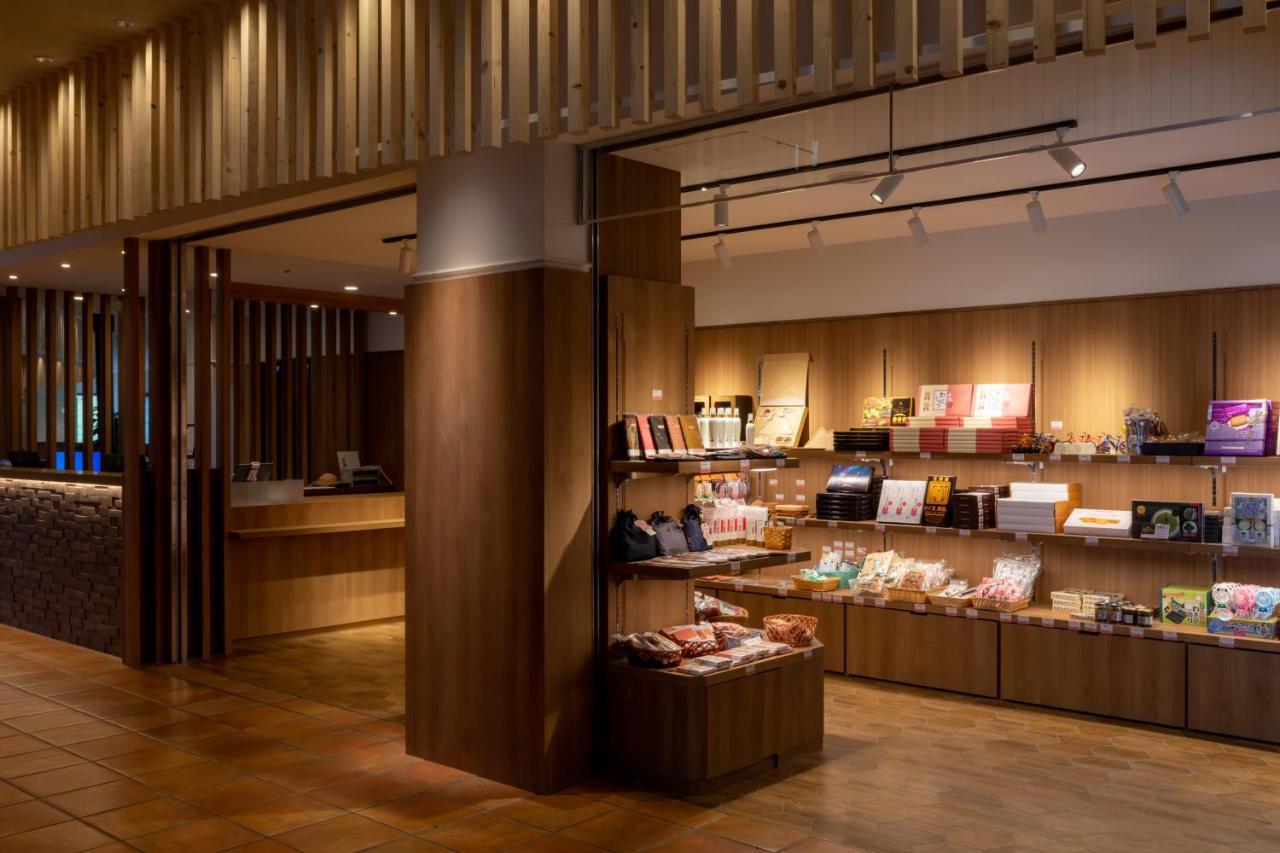 Higashikawa Asahidake Onsen Hotel Bear Monte Екстериор снимка