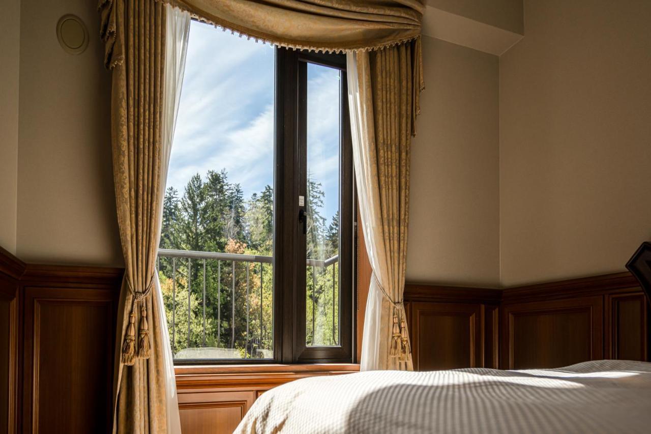 Higashikawa Asahidake Onsen Hotel Bear Monte Екстериор снимка