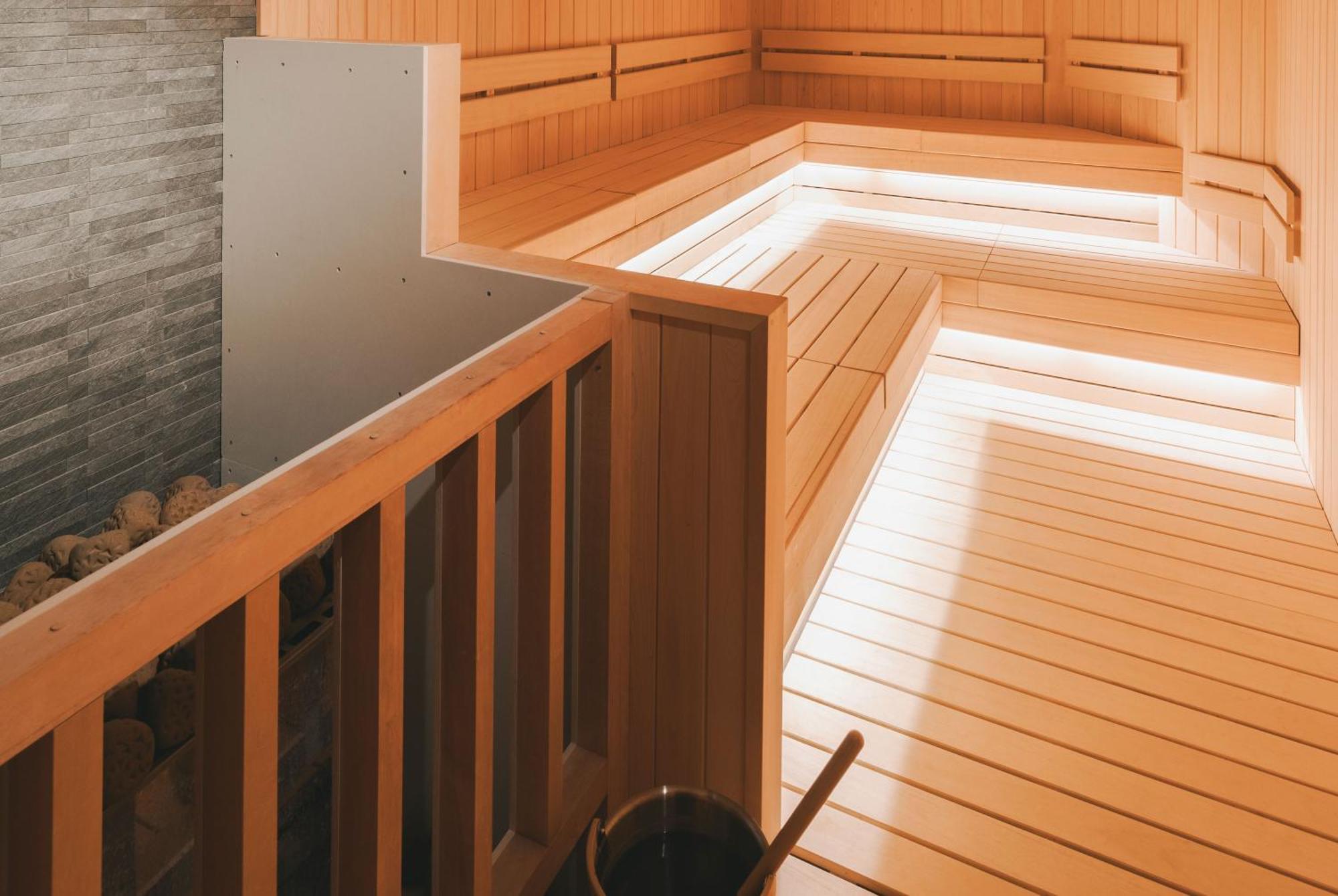 Higashikawa Asahidake Onsen Hotel Bear Monte Екстериор снимка
